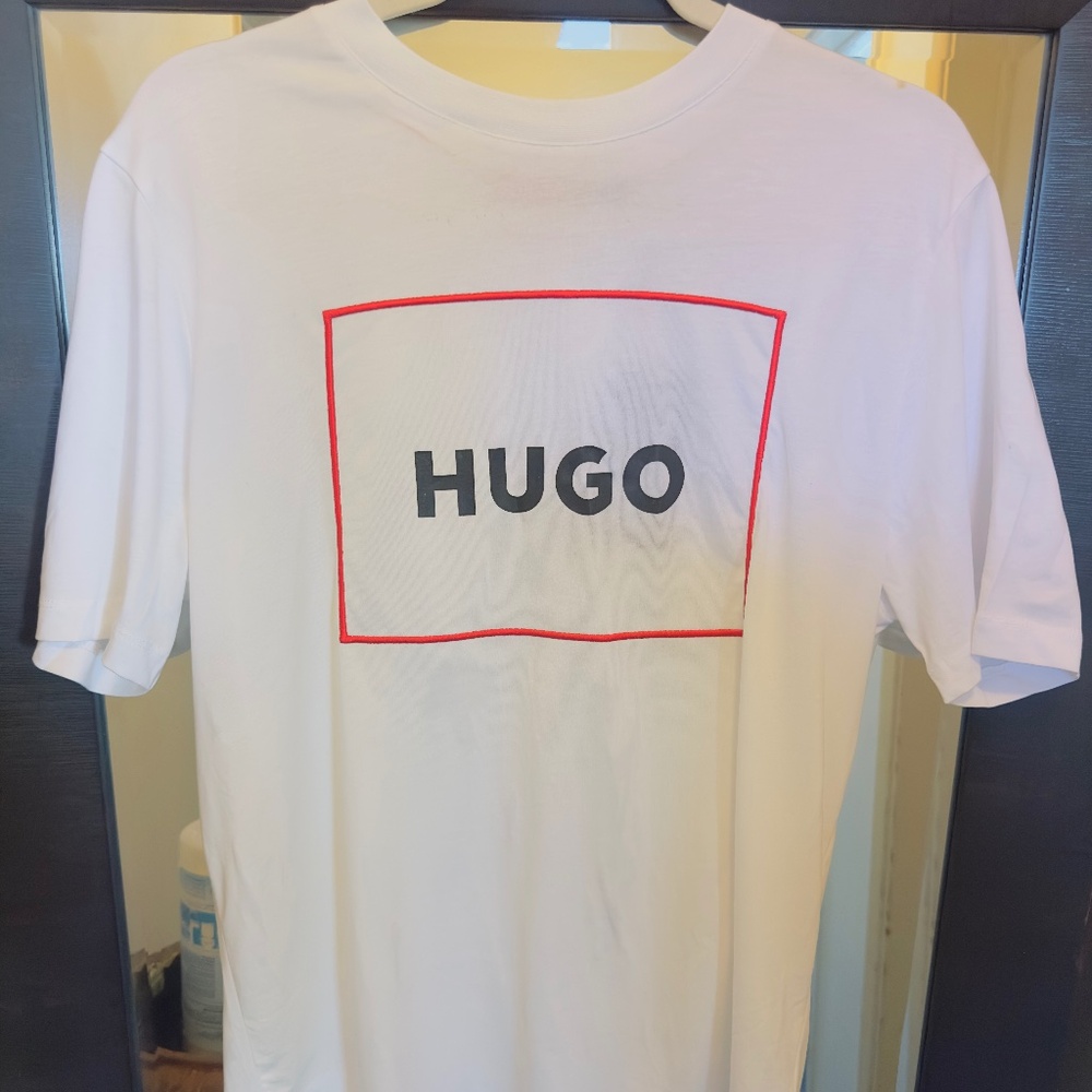 Hugo boss white tee logo